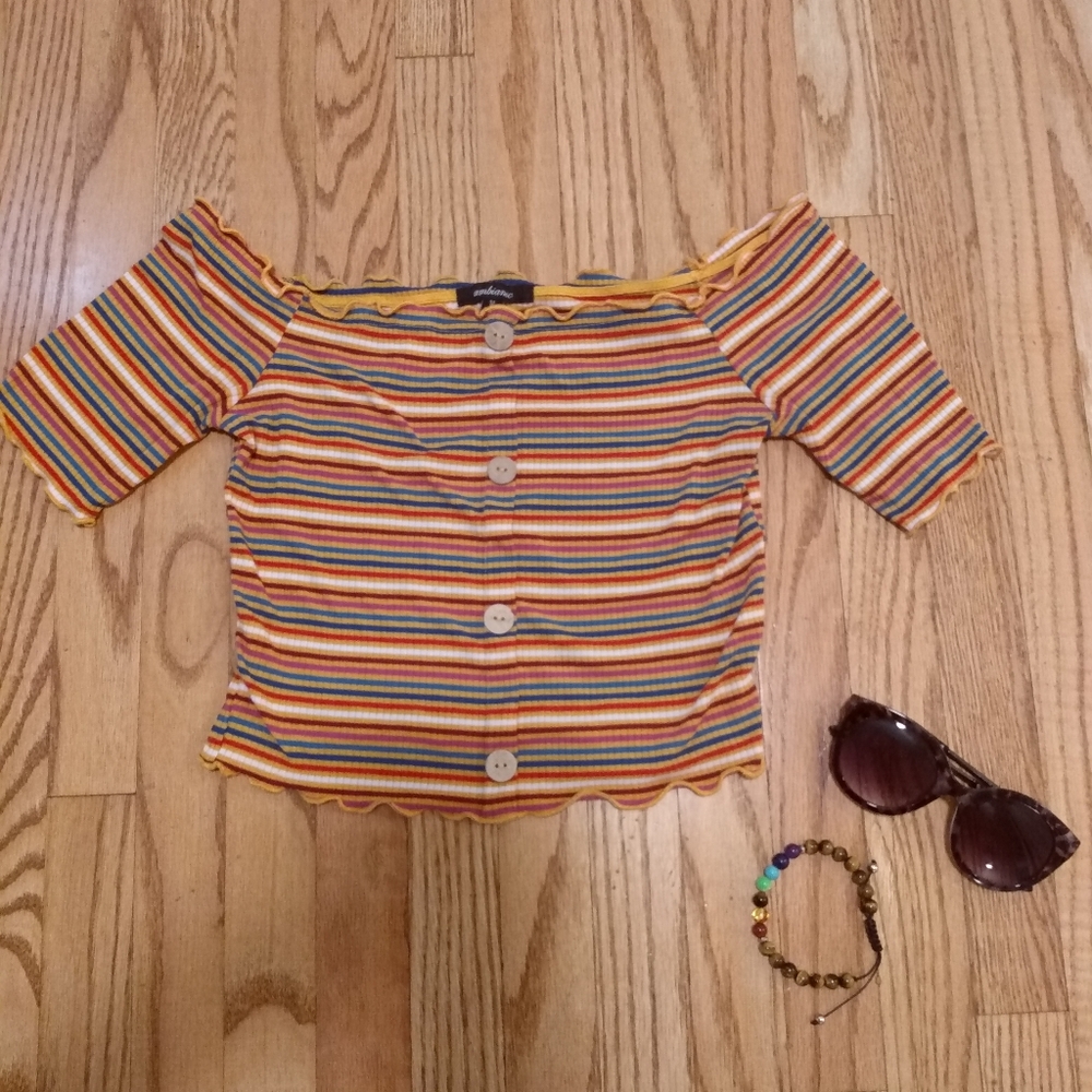 Striped size M Ambiance cropped tee